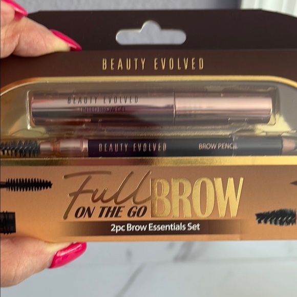 Brow Essentials Set - Black and Brown New in box - Picture 3 of 3